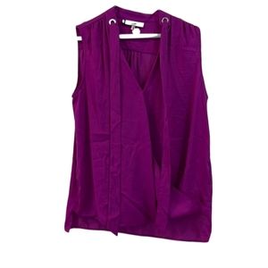 Jennifer Lopez sleeveless women’s blouse